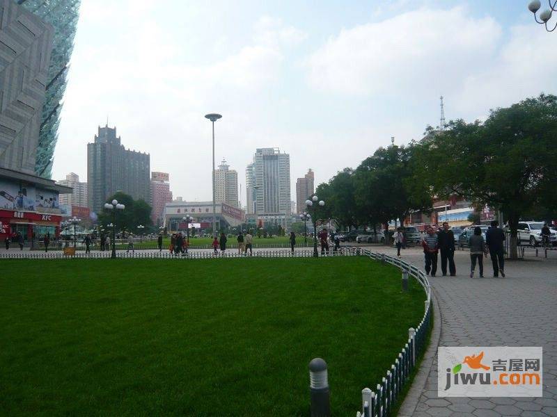 鸿运金茂广场配套图